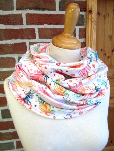 Preview: XXL REGENBOGEN FEDERN Schal mit bunten Federn Loopschal aus Jersey Vogelfedern rainbow feathers Fantasy Geschenk z. Geburtstag Muttertag